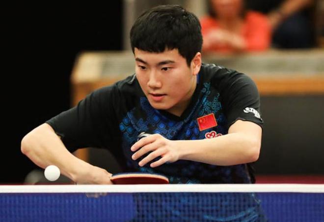 利物浦则以 利物浦则以