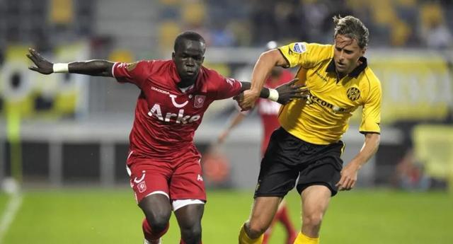 它们共同指 它们共同指